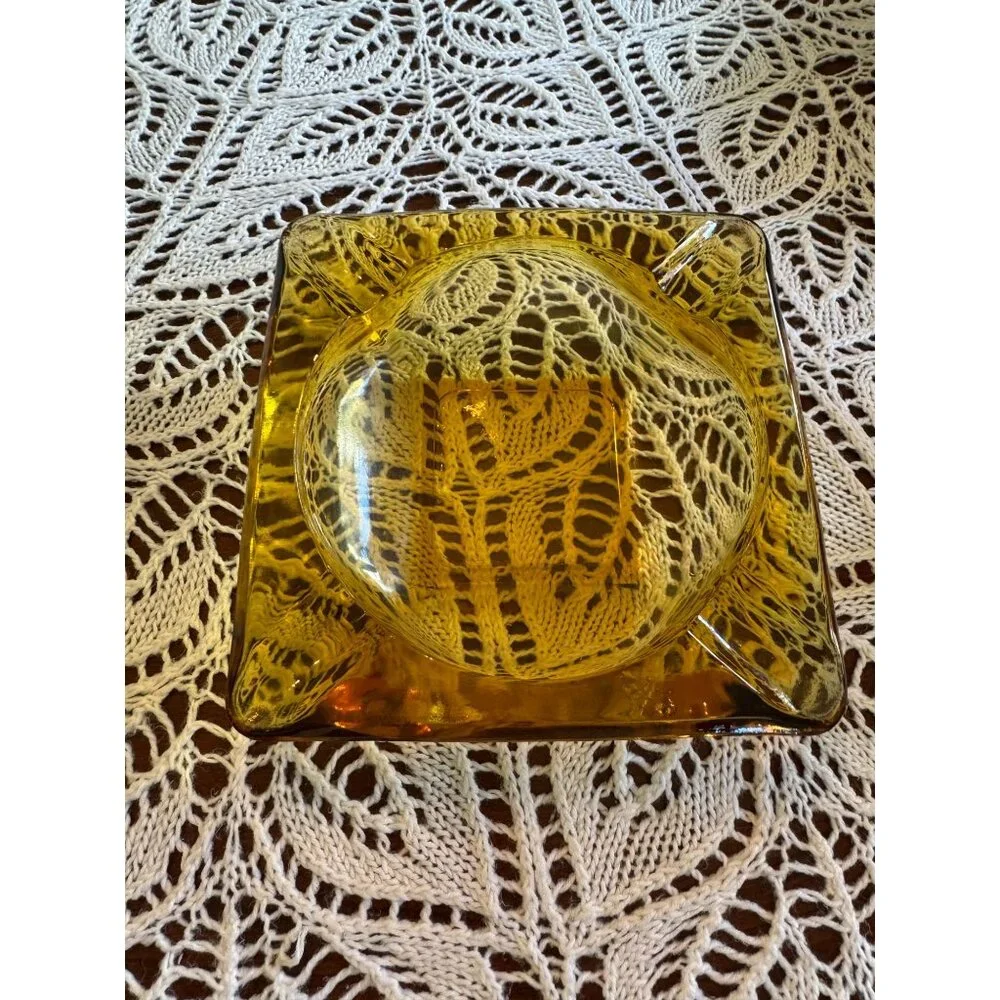 Vintage Amber Glass‎ Ashtray – Classic Mid-Century Charm